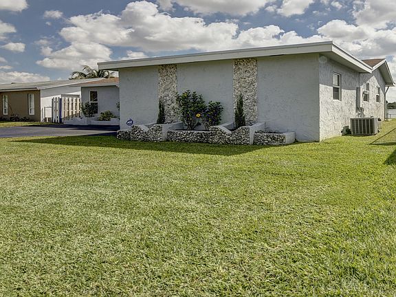 3rd image of 3000 NW 120th Way