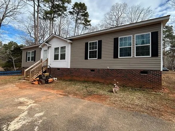 6525 Little Creek Rd, Zebulon, NC 27597
