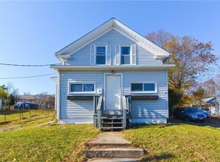 68 Read Ave, Coventry, RI 02816