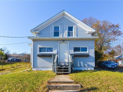 68 Read Ave, Coventry, RI, 02816