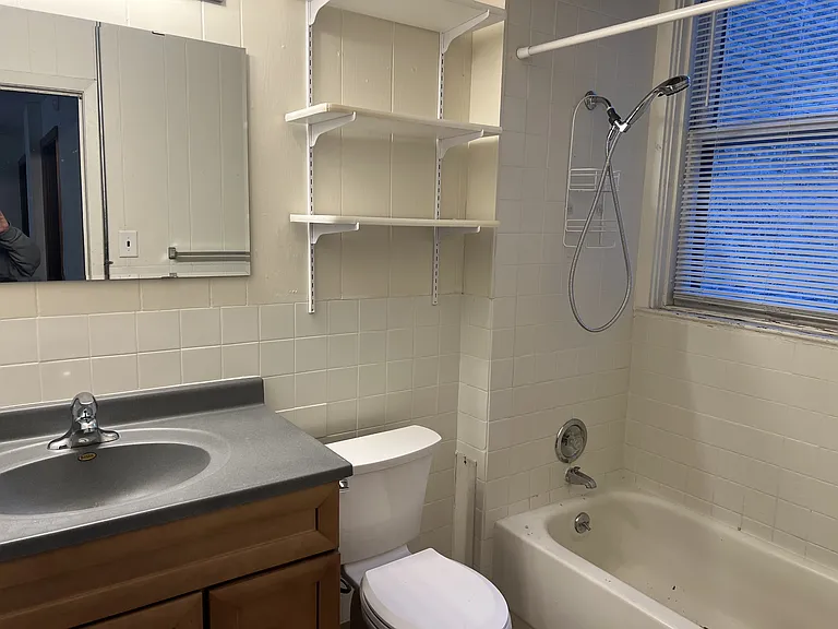 406 N Broadway Dr — Photo 9
