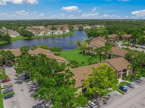 4037 Crockers Lake Blvd #17, Sarasota, FL 34238