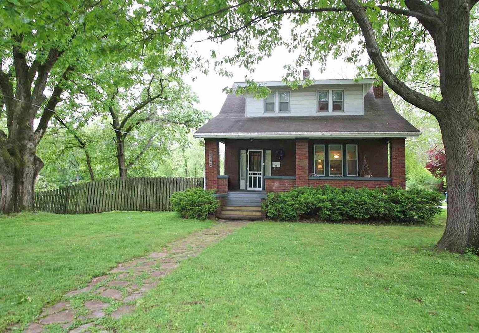 2262 Alby St, Alton, IL 62002 Zillow