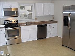 3rd image of 6756 Cozy Ln