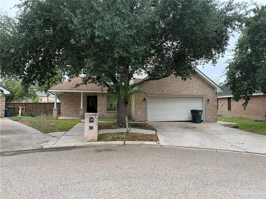 3 bed, 2.5 bath, 1947 sqft, $1,800 — Photo 1