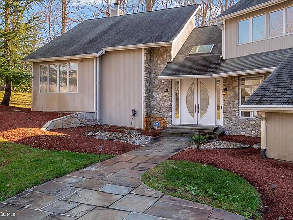 5th image of 1623 Wyatts Rdg