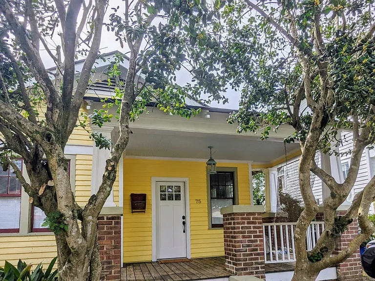 75 Maple St — Photo 3