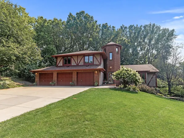 11005 40th Pl N, Plymouth, MN 55441