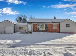 31 Meaford Rd, Cheektowaga, NY 14215