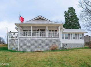 104 S Church Ave, Rockwood, TN 37854