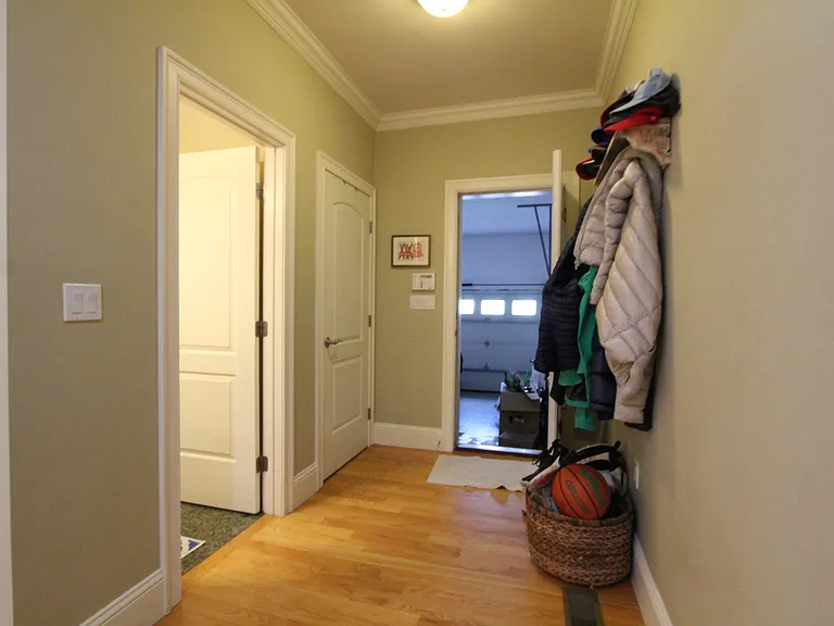31 Florence St #31 — Photo 18