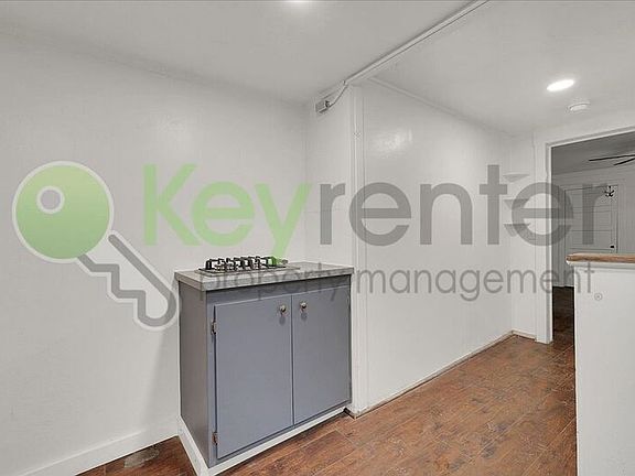 5th image of 1827 T St #1