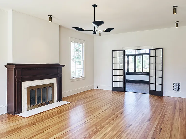 2979 Saint Johns Ave — Photo 12