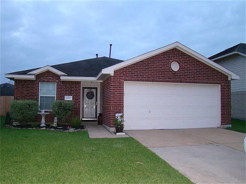 1st image of 10807 Redwood Dr