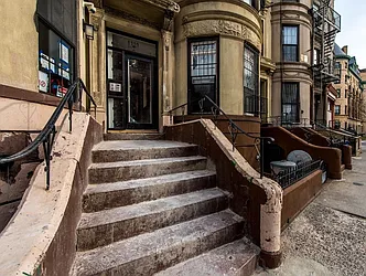 Rented by Rennit Inc.