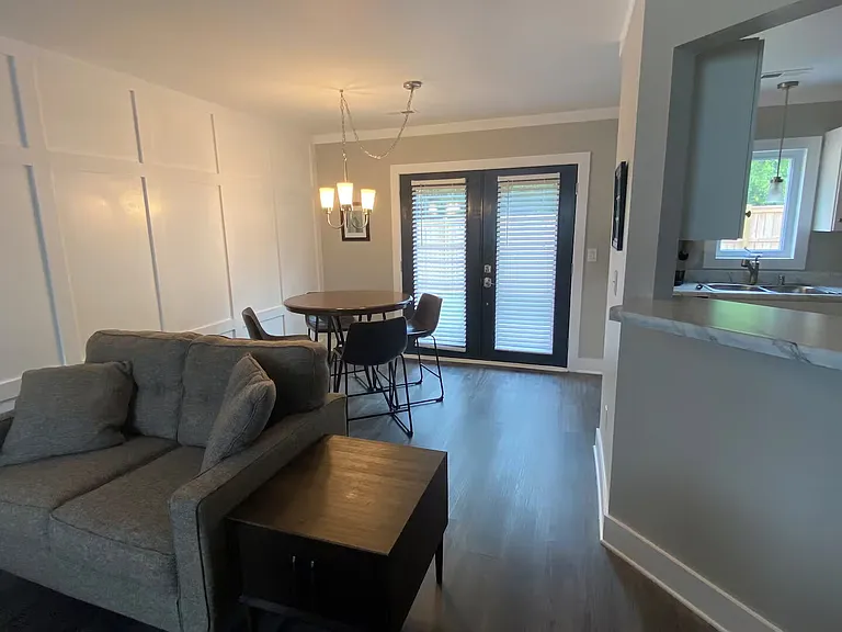 127 Arbors Ct — Photo 4