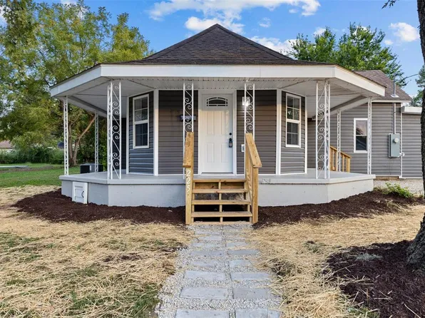225 Crane St, Park Hills, MO 63601