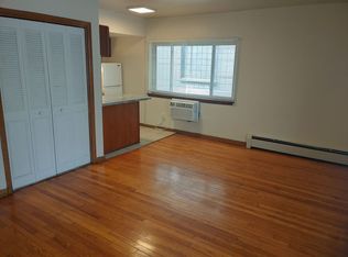 1112 Knapp, Milwaukee, WI 53202