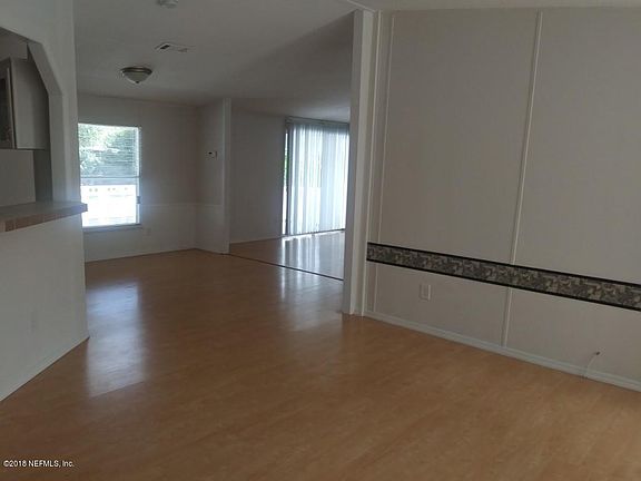 5th image of 13603 Hollings St