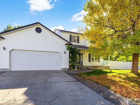 2nd image of 1305 Lyn Dr
