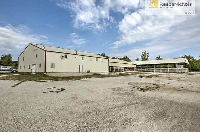 Turn-key business opportunity. Very well maintained buildings wi