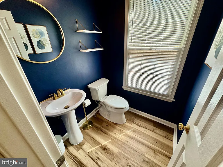 2455 Harpoon Dr — Photo 6