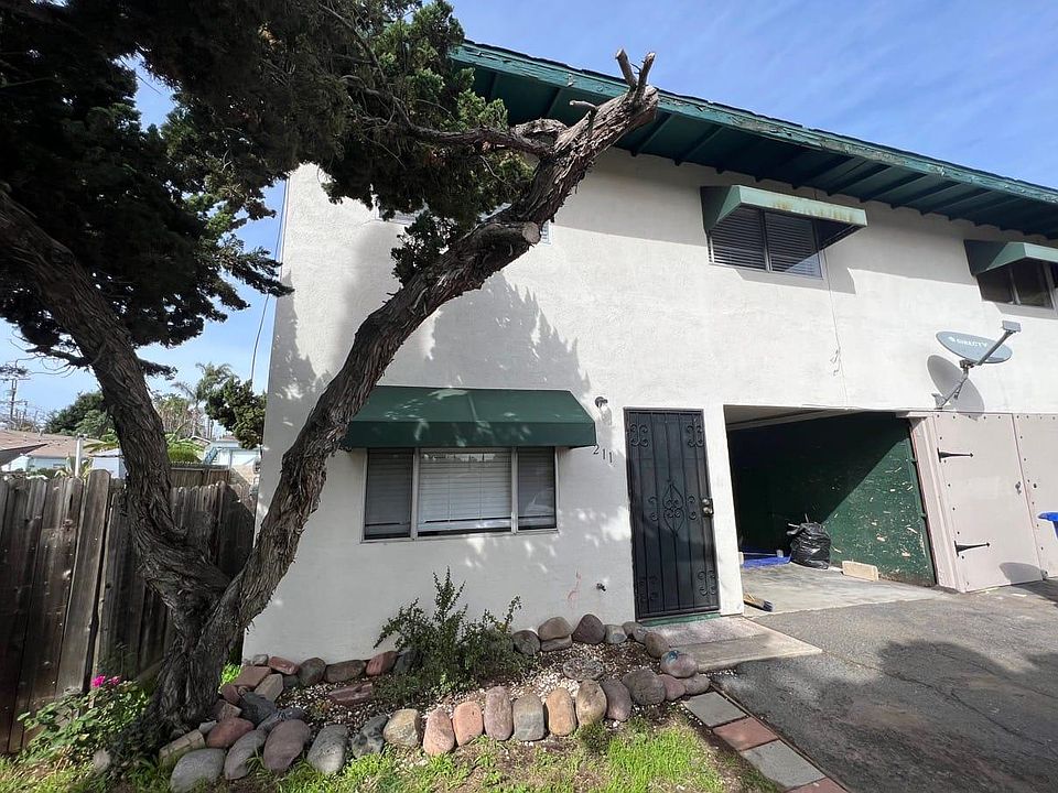 1st image of 211 Plymouth Dr