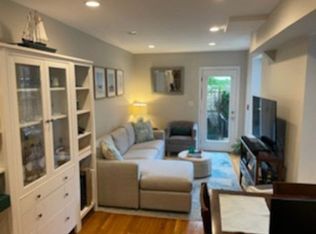 29 Myrtle St APT B, Boston, MA 02114