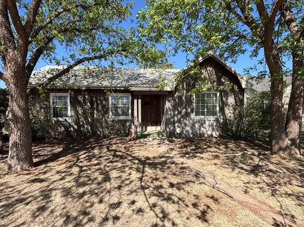 1205 Avenue E, Abernathy, TX 79311