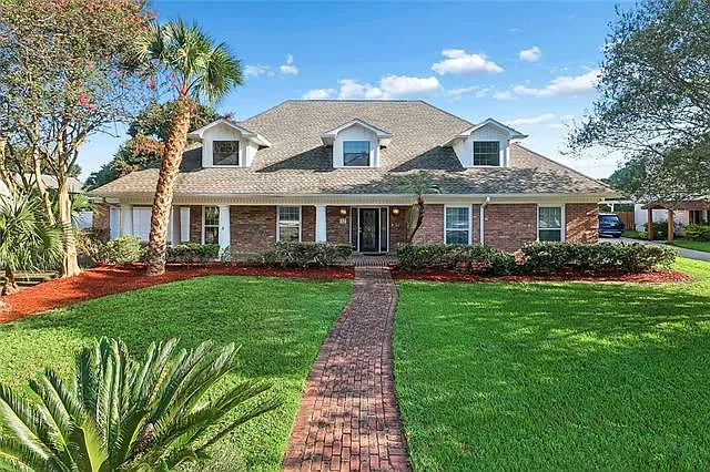 12 Chateau Magdelaine Dr