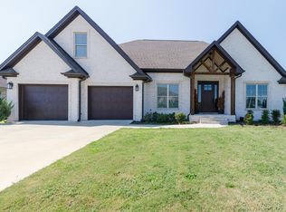 110 Sullivan Rd, Muscle Shoals, AL 35661