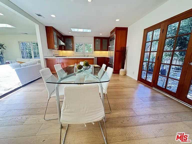 7586 Woodrow Wilson Dr — Photo 9