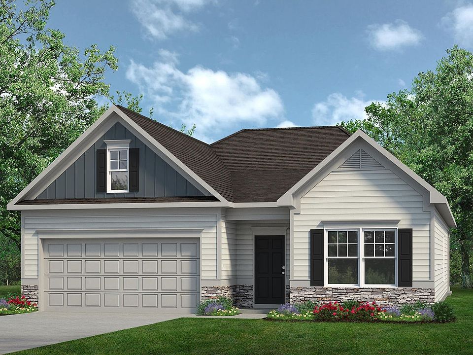 Lot 121 at Stratford Station