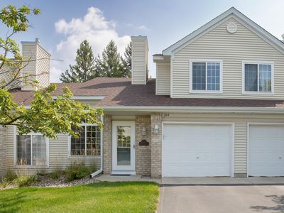 15325 Greenhaven Ln APT 104, Burnsville, MN, 55306