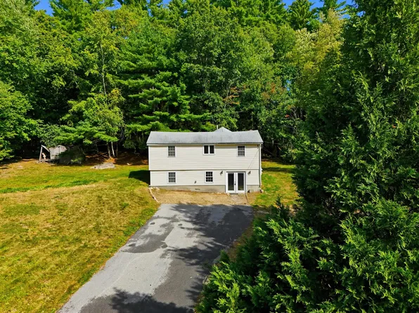 9 Zapora Drive, Hooksett, NH 03106
