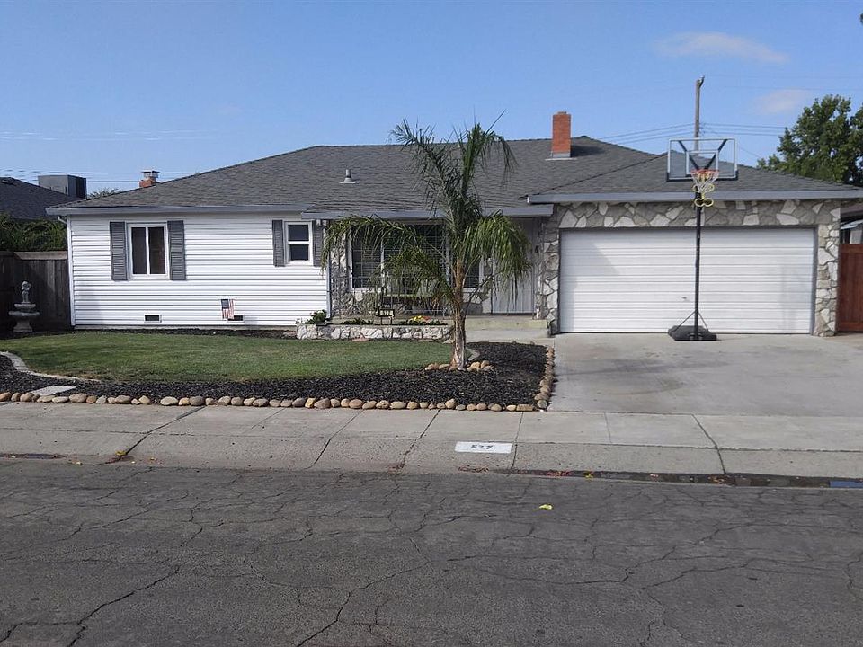 1st image of 527 Park St