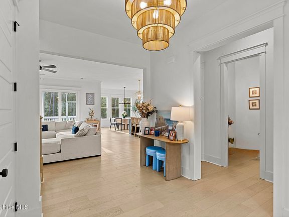 4th image of 7217 Winding Marsh Court