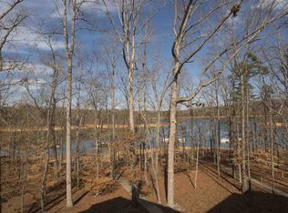 221 Kings Pointe Dr, Seneca, SC 29678