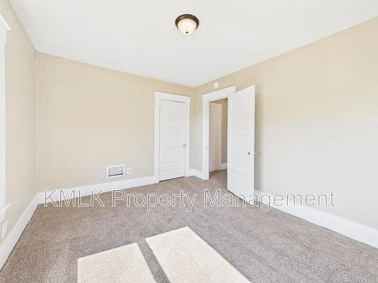 49 Prospect St — Photo 17
