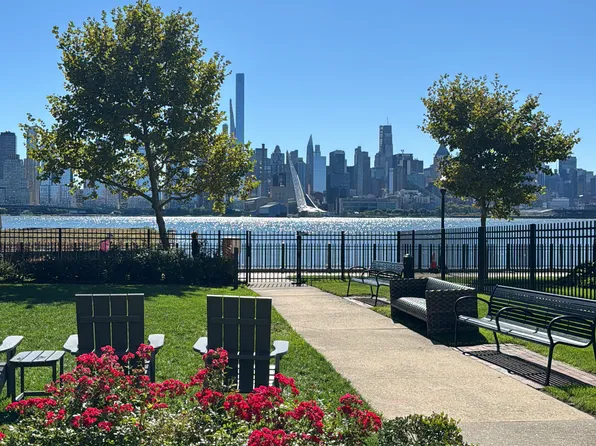 26 Avenue image 8 of 15