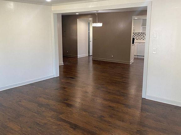 living room to open dining room