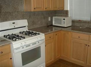 5526 Harmon Ave, Oakland, CA 94621
