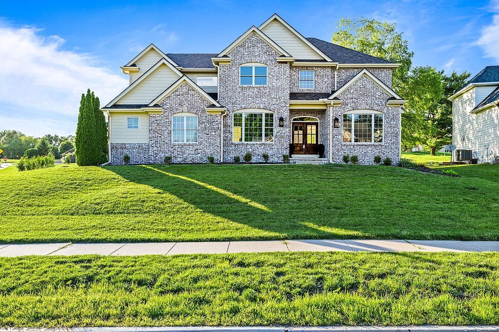 5583 Beechwood Ter - Property Image