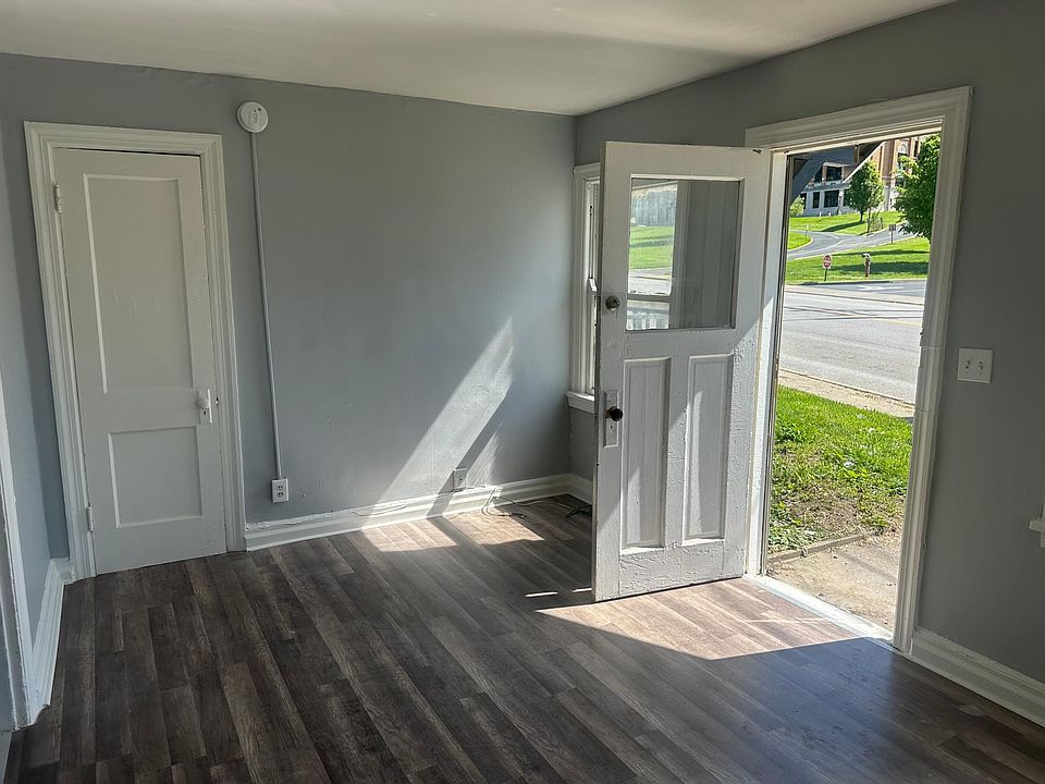 1st image of 4259 Vine St #1