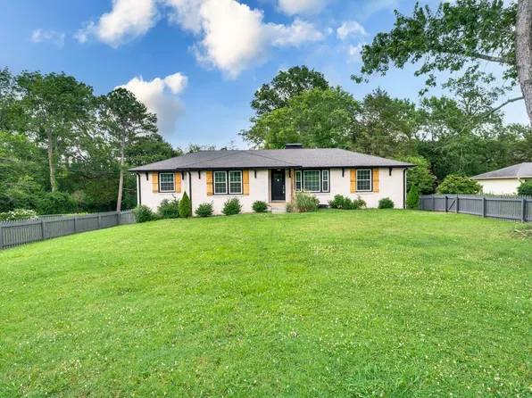 882 Rodney Dr, Nashville, TN 37205