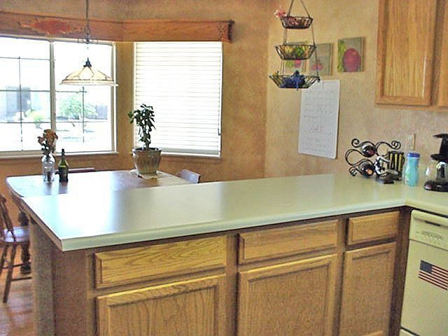 COUNTRY KITCHEN WITH ALL APP