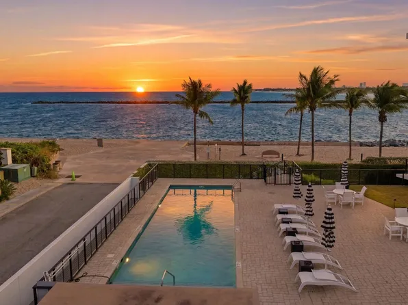 106 Inlet Way #201, Palm Beach Shores, FL 33404