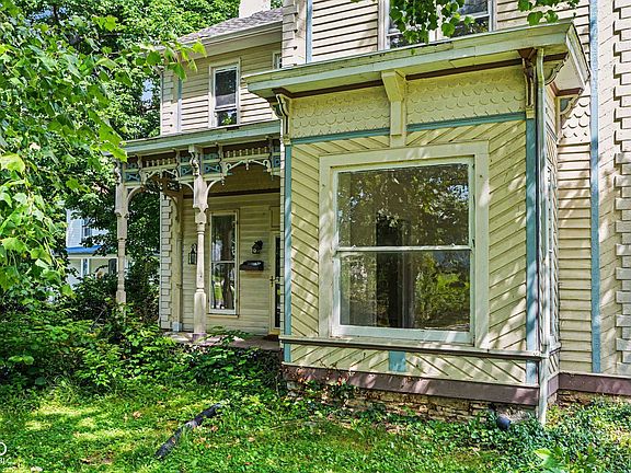 3rd image of 307 S Walnut St
