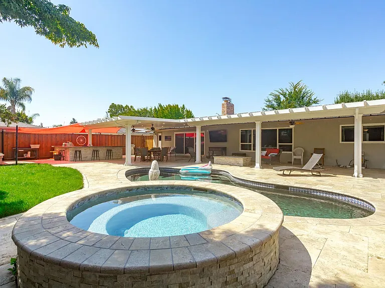 1176 Koch Ln — Photo 21