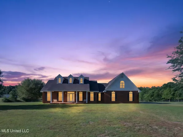 6819 Pinetop Rd, Lucedale, MS 39452